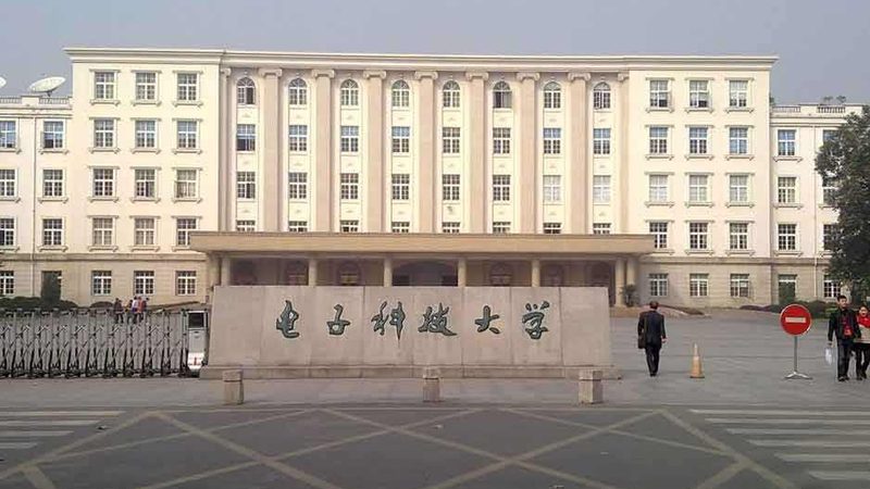 散新IC芯片与原装芯片：揭秘两者间的差异与选择**
